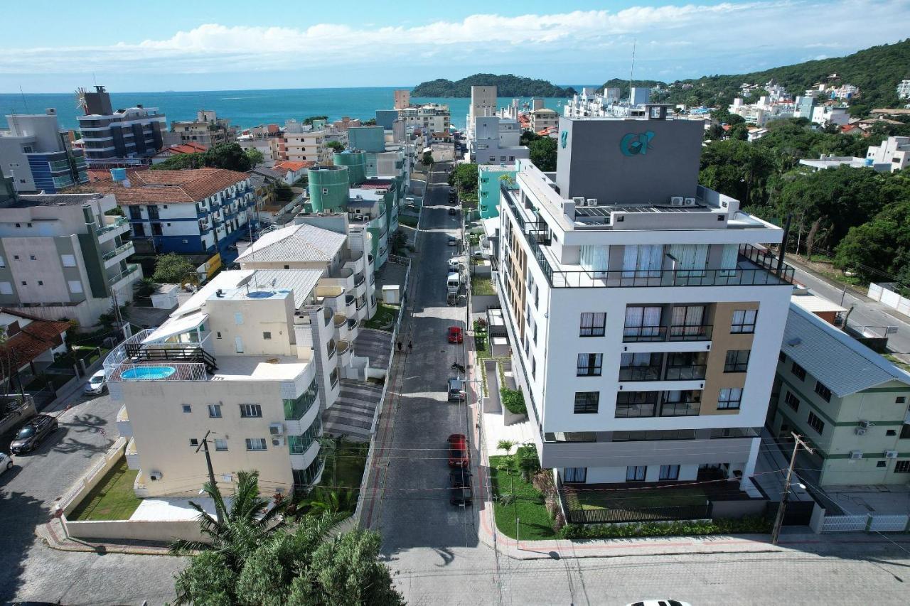 Adra 301 - Apartamento No Centro De Bombinhas - Rooftop Com Piscina E Academia - A Poucos Metros Da Praia - Exterior foto