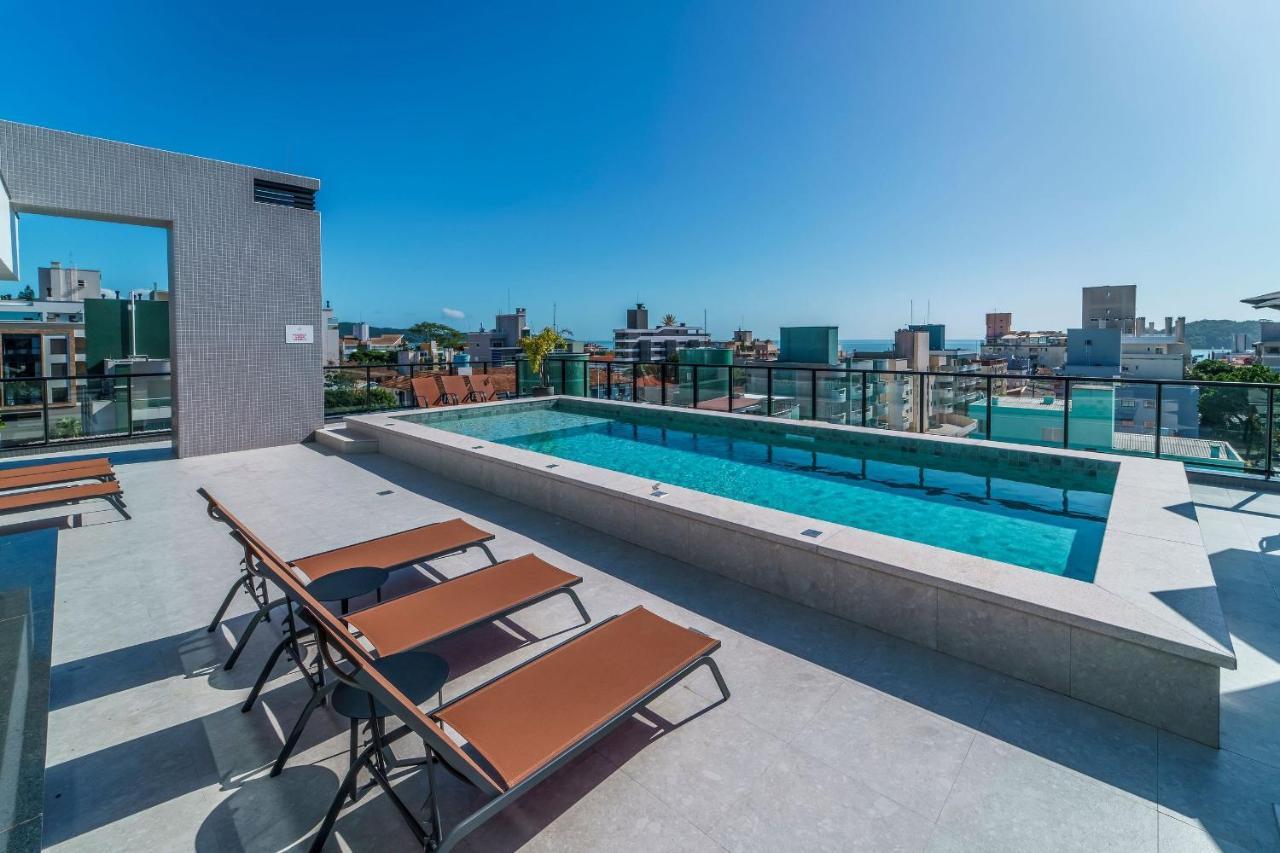 Adra 301 - Apartamento No Centro De Bombinhas - Rooftop Com Piscina E Academia - A Poucos Metros Da Praia - Exterior foto